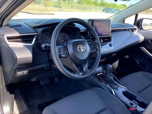 Used 2024 Toyota Corolla LE FWD image 17