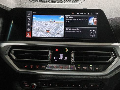 Used 2019 BMW 330i Sedan w/ Convenience Package RWD image 15