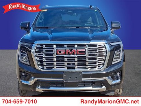 Used 2025 GMC Yukon XL Denali image 2