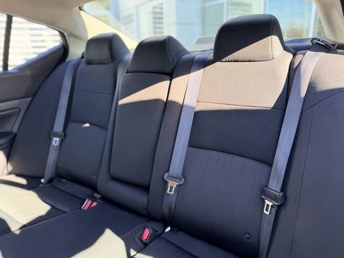 Used 2024 Nissan Altima 2.5 SV image 15