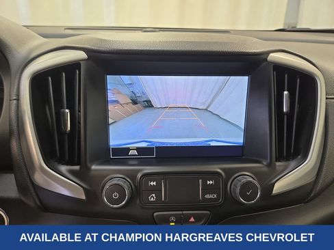 Used 2024 GMC Terrain SLT AWD/4WD image 19