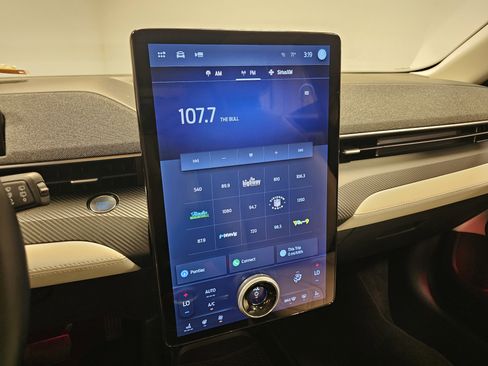 Used 2024 Ford Mustang Mach-E Premium image 24