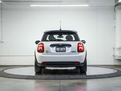 Certified 2024 MINI Cooper SE FWD image 5