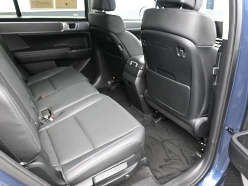 Certified 2025 Hyundai Santa Fe SEL image 11