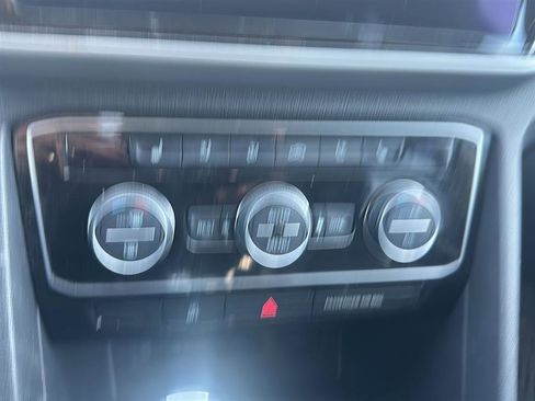 Used 2022 Volkswagen Atlas SEL Premium image 27