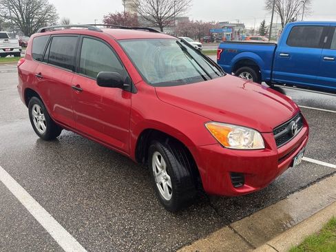 Used 2012 Toyota RAV4 4WD w/ Value Pkg image 4