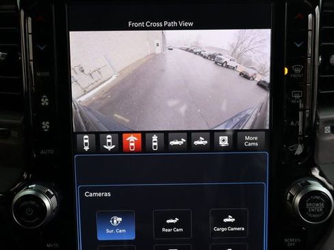 Used 2023 RAM 3500 Limited image 32