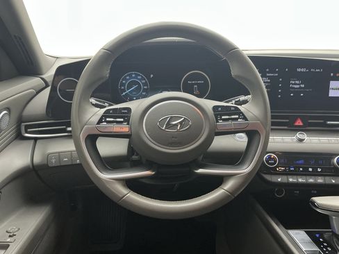 Used 2023 Hyundai Elantra SEL w/ Convenience Package image 19