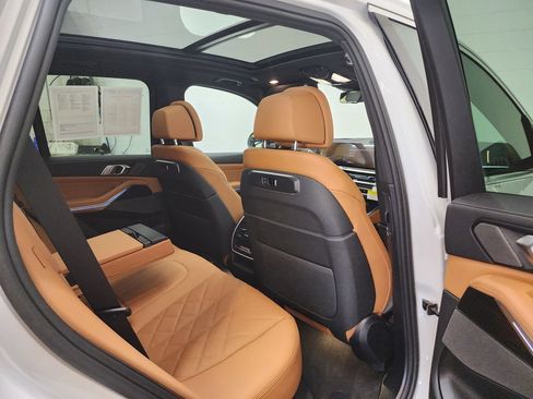 Used 2026 BMW X5 xDrive50e w/ Climate Comfort Package AWD/4WD image 34