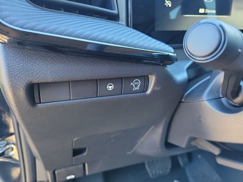New 2026 Nissan Kicks SR w/ Cold Weather Package FWD image 25