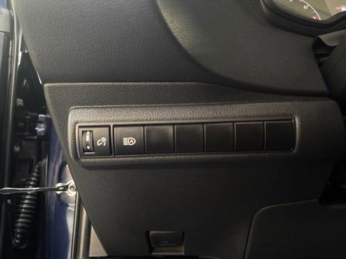Used 2023 Toyota Corolla LE FWD image 14