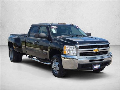 Used 2009 Chevrolet Silverado 3500 LT AWD/4WD image 3