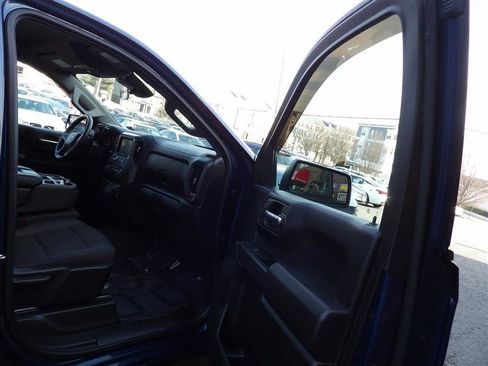 Used 2022 Chevrolet Silverado 1500 Custom image 12