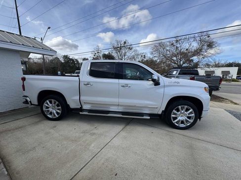 Used 2023 Chevrolet Silverado 1500 High Country w/ High Country Premium Package image 5