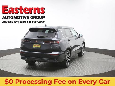Used 2025 Mitsubishi Outlander SE AWD/4WD image 39