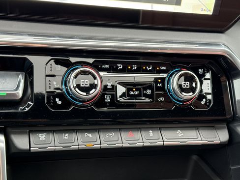 New 2026 GMC Sierra 2500 Denali Ultimate image 21