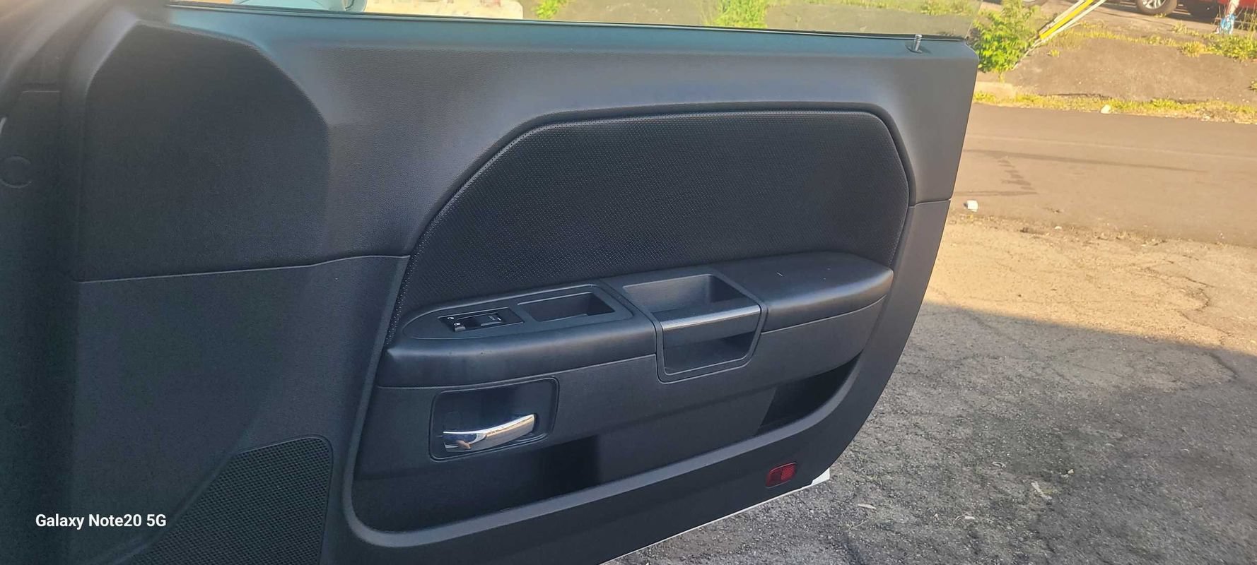 Used 2014 Dodge Challenger SXT Plus RWD image 10