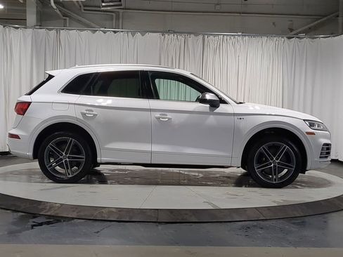 Used 2018 Audi SQ5 Premium Plus w/ Navigation Package image 18