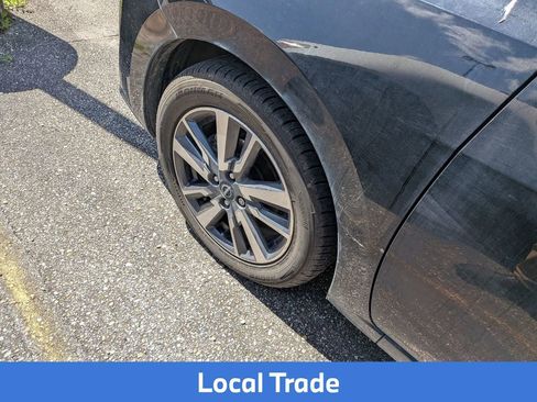 Used 2023 Nissan Versa S w/ S Plus Package image 6