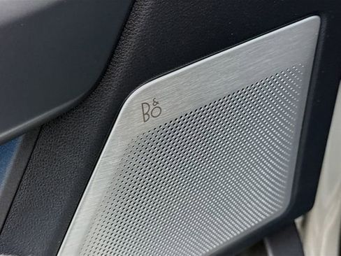 Used 2024 Ford F150 Lariat w/ Equipment Group 502A High image 19