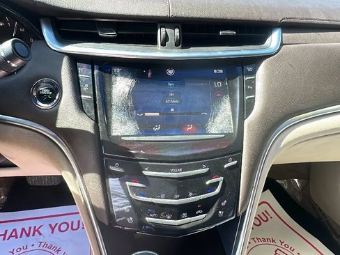 Used 2014 Cadillac XTS FWD image 11