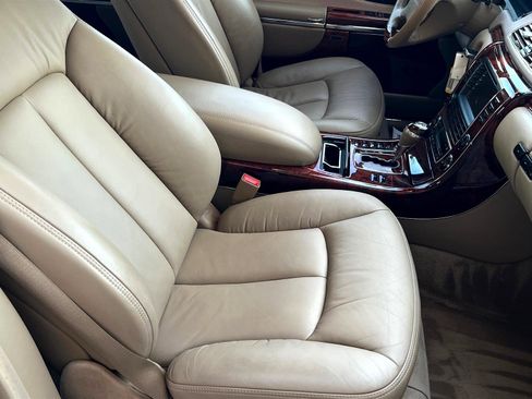 Used 2004 Maybach 57 image 43