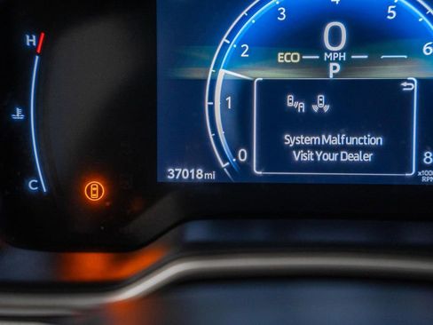 Used 2023 Toyota Corolla XSE image 39