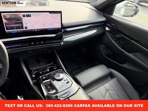 Used 2025 BMW 530i xDrive image 24