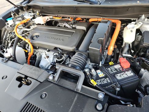 Certified 2025 Honda CR-V Sport-L image 15