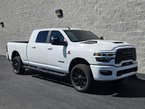 Used 2026 RAM 2500 Laramie w/ Night Edition AWD/4WD image 7
