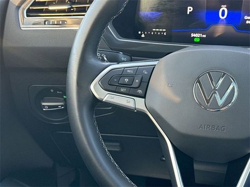 Used 2023 Volkswagen Tiguan SE image 26