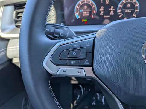 New 2026 Volkswagen Tiguan SE image 13