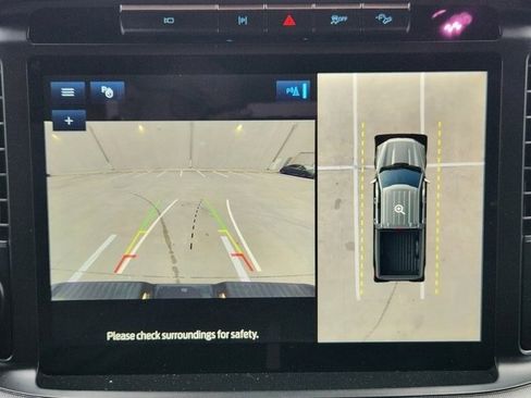 Certified 2023 Ford F150 Platinum w/ Equipment Group 701A High image 16