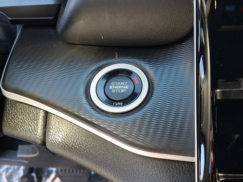 Used 2023 Jeep Grand Cherokee L Altitude image 23