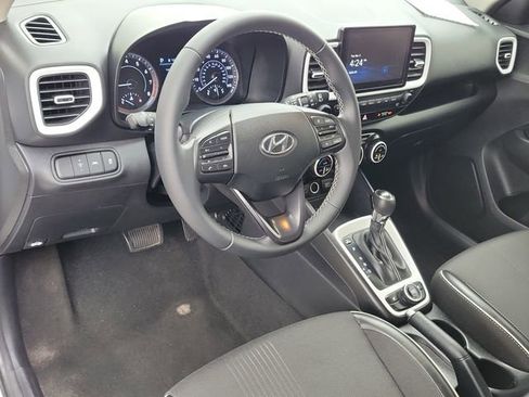 Used 2022 Hyundai Venue Limited w/ Cargo Package image 16