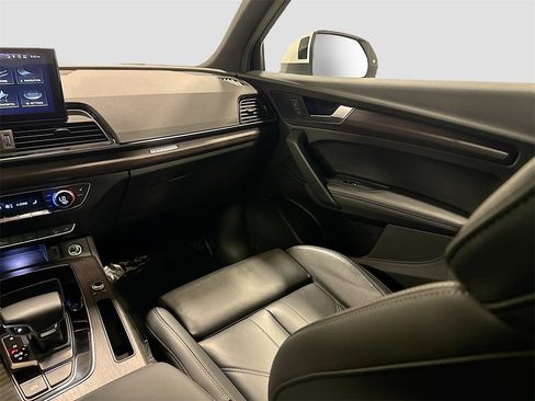 Used 2022 Audi Q5 2.0T Premium Plus image 27