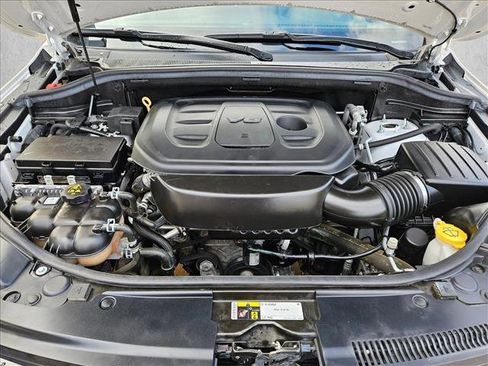 Used 2019 Jeep Grand Cherokee Altitude image 22