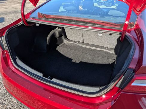 Used 2024 Chevrolet Malibu LT image 30