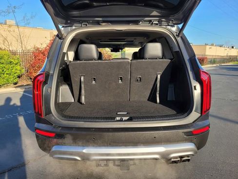 Certified 2022 Kia Telluride EX w/ EX Premium Package image 28