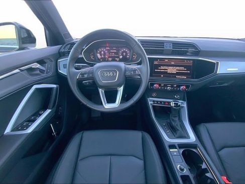 Certified 2025 Audi Q3 2.0T Premium w/ Convenience Package image 5