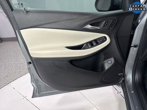 Used 2024 Buick Encore GX Avenir w/ Avenir Technology Package image 9