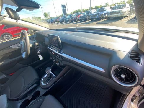 Used 2024 Kia Forte LXS w/ LXS Technology Package image 28