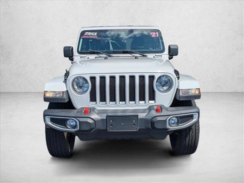Used 2021 Jeep Wrangler Unlimited Sahara image 2