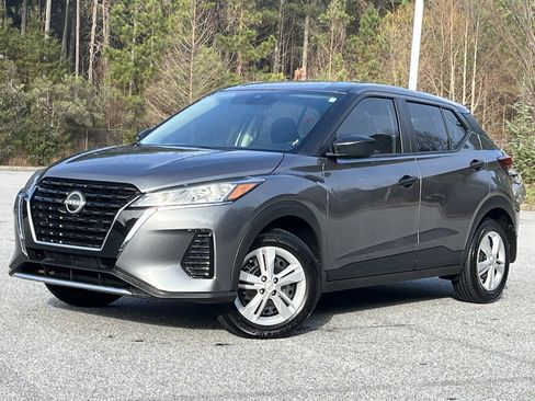 Certified 2024 Nissan Kicks S image 1