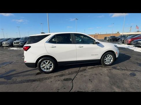 Certified 2022 Chevrolet Equinox LT image 9