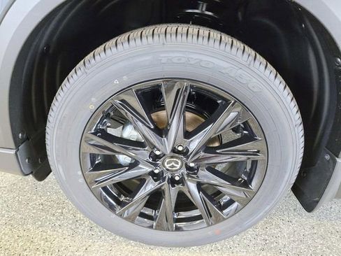 New 2025 MAZDA CX-5 Carbon Edition image 12
