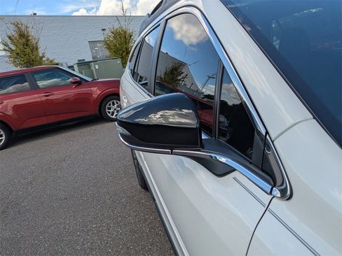 Certified 2025 Subaru Outback Premium w/ Popular Package #1A image 10