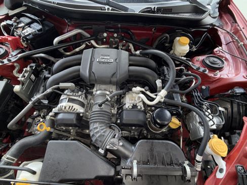 Used 2022 Toyota GR86 RWD image 25