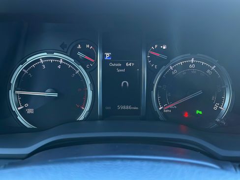 Used 2020 Toyota 4Runner Limited AWD/4WD image 13