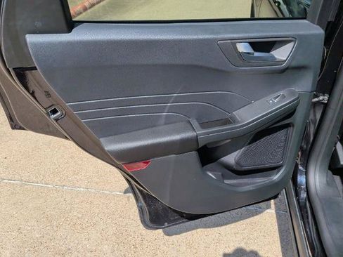 Certified 2026 Ford Escape SE FWD image 20